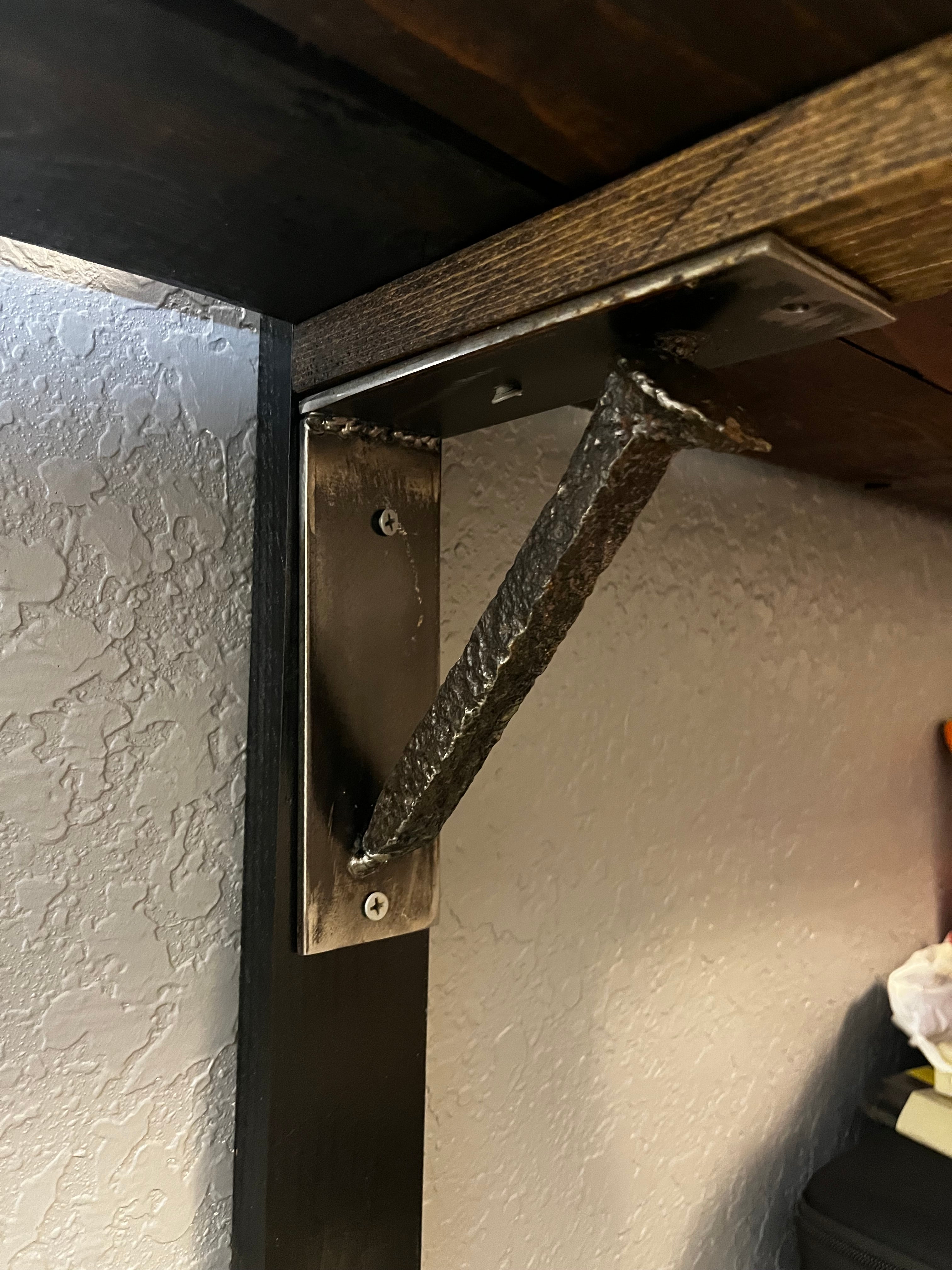 IRON SPIKE BRACKET