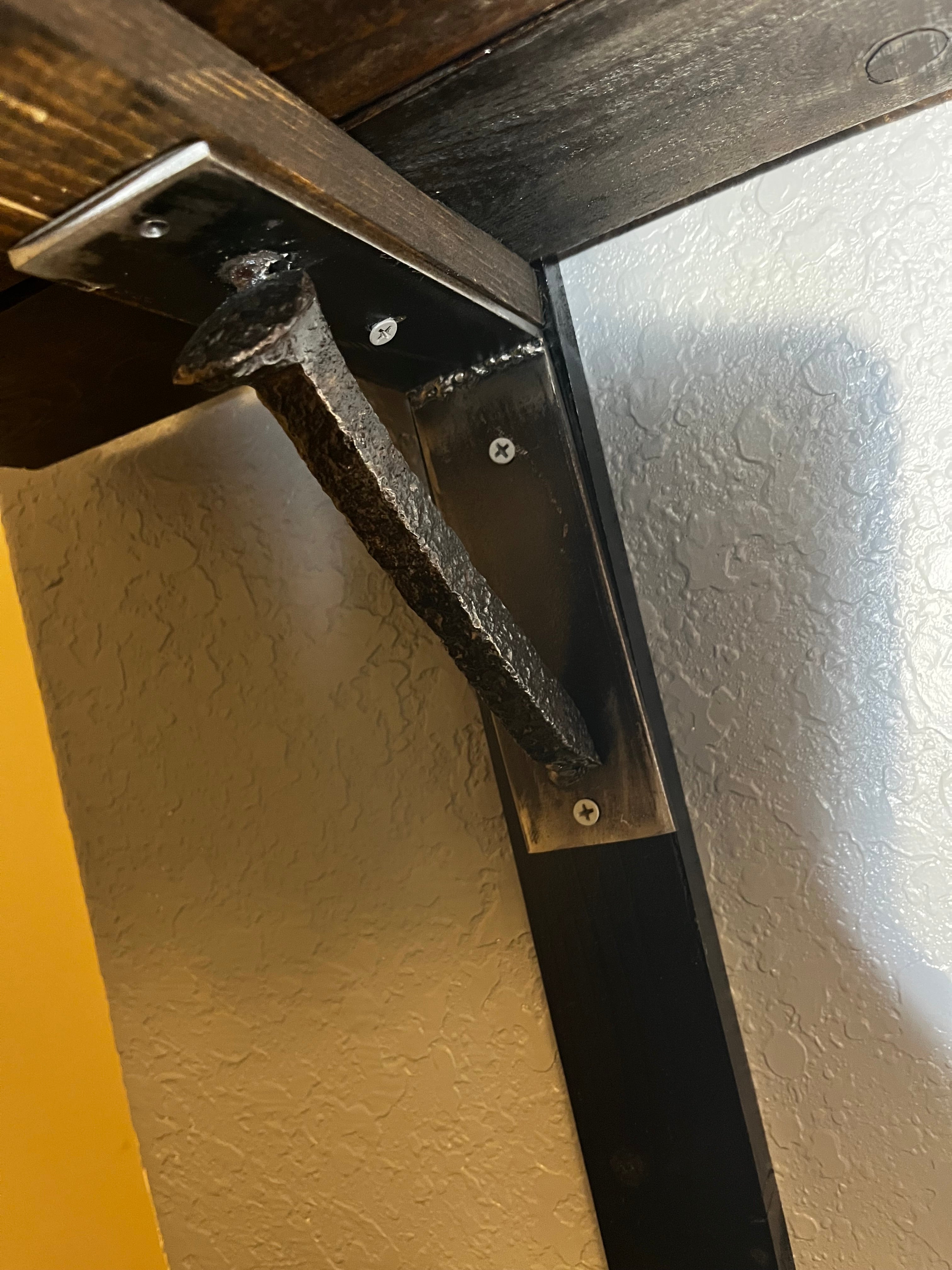 IRON SPIKE BRACKET